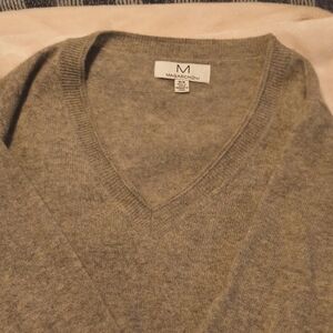 Magaschoni Women's 100% Cashmere V-Neck Sweater in Heather Gray